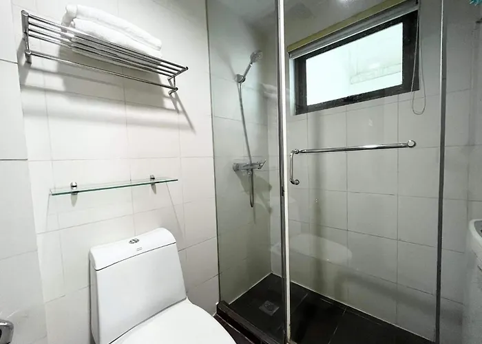Apartment Kl Tower Makati Near Aim, Greenbelt 90mbps Wifi